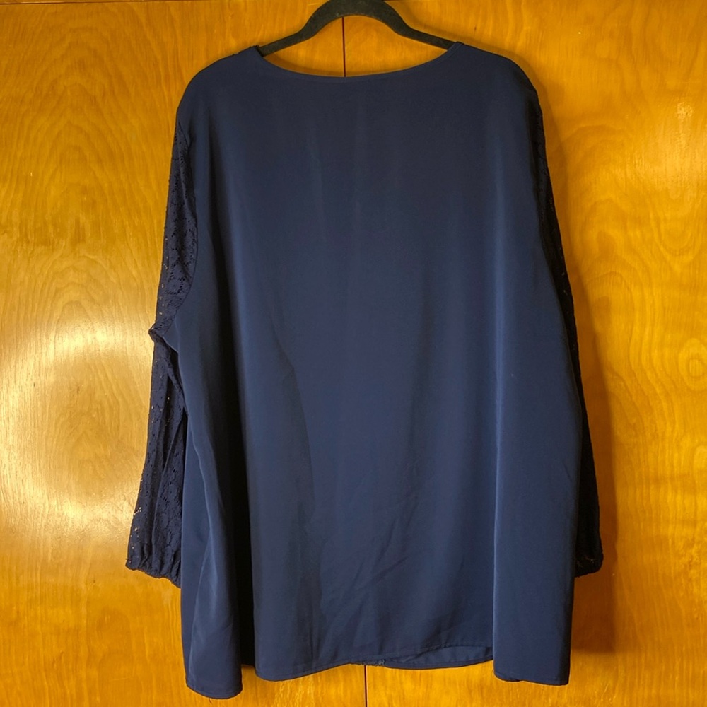 BloomChic Blue Relaxed Ribbed Blouse - Picture 6 of 10